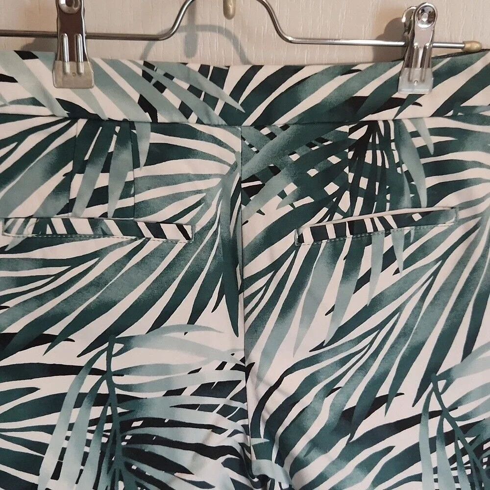 White House‎ Black Market Palm Leaf Print Chino Shorts Size 2 Pockets